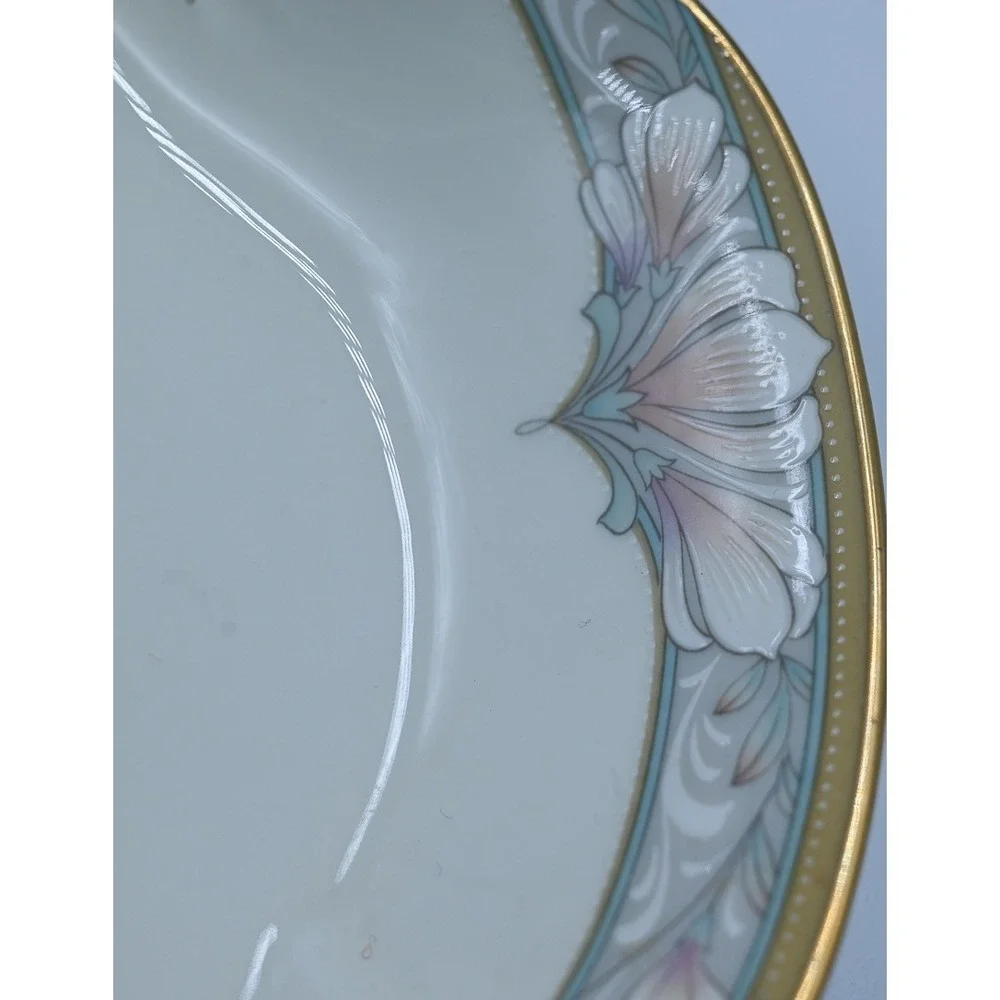 New Noritake Barrymore 9737 Bone China Shell Shaped Dish Gold Trim Floral Japan